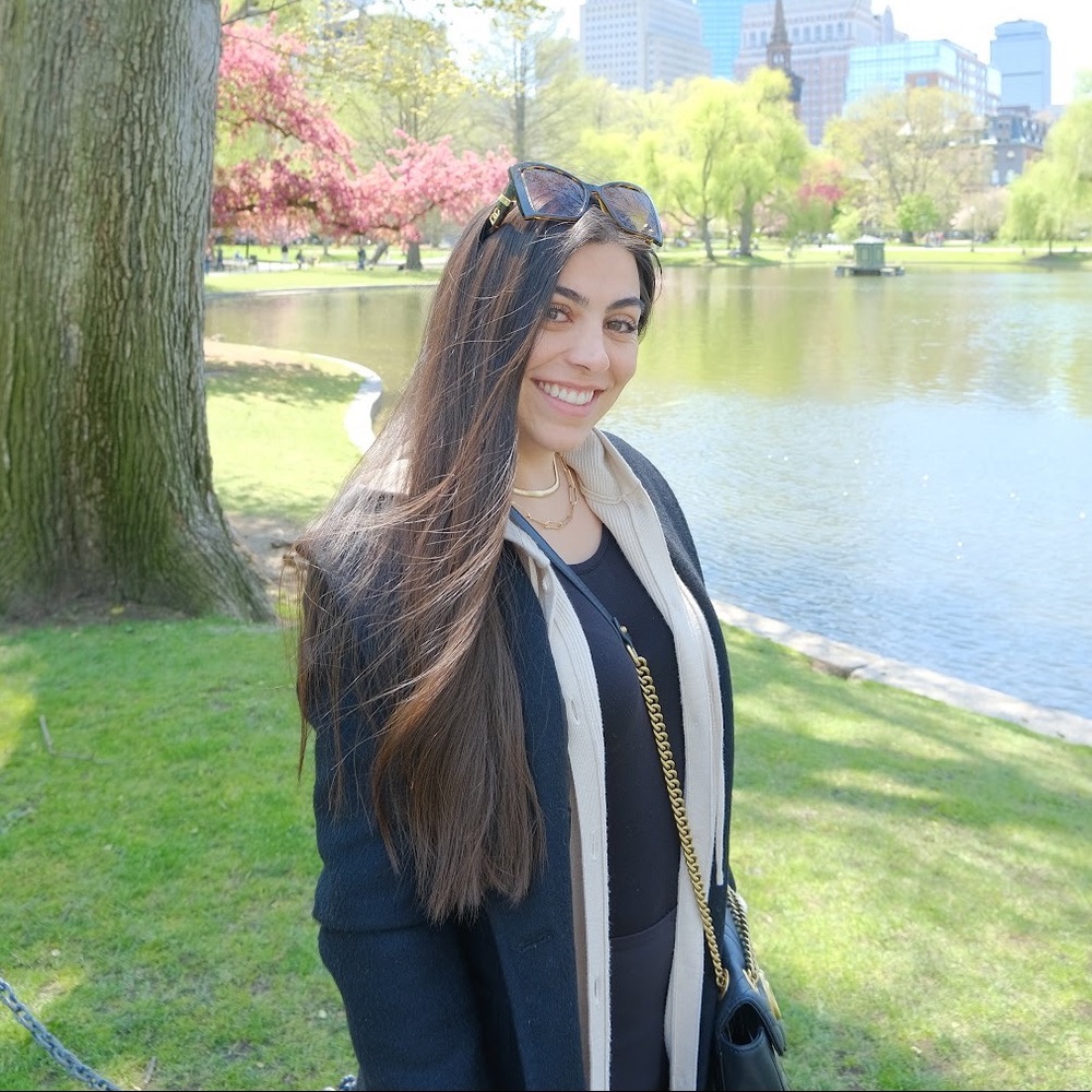 Meet your Posher, Carolina